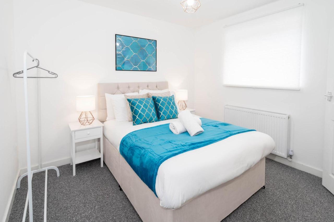 Two Bedroom Apartment - En Suites - Smart Tv'S - Wifi - Netflix - Bearwood Birmingham Eksteriør bilde