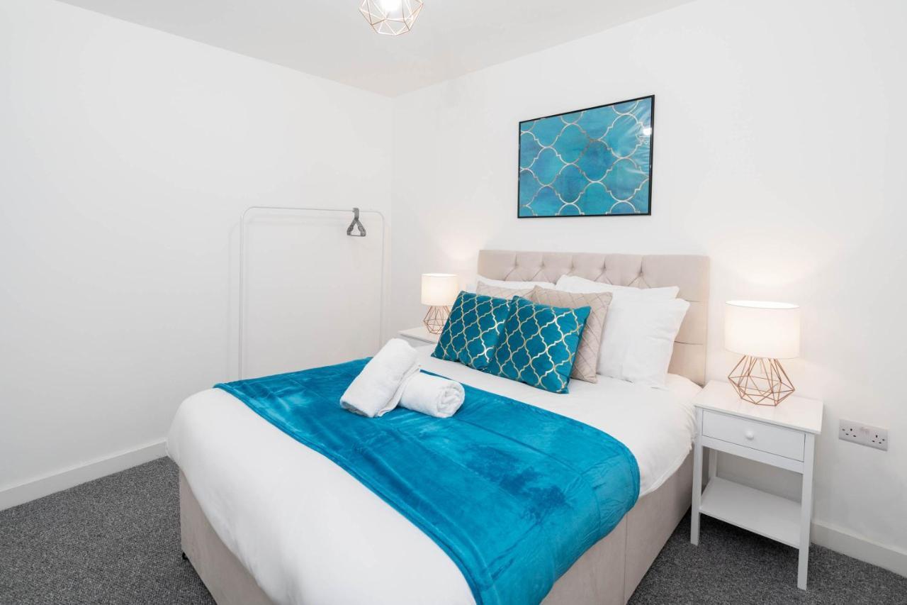 Two Bedroom Apartment - En Suites - Smart Tv'S - Wifi - Netflix - Bearwood Birmingham Eksteriør bilde
