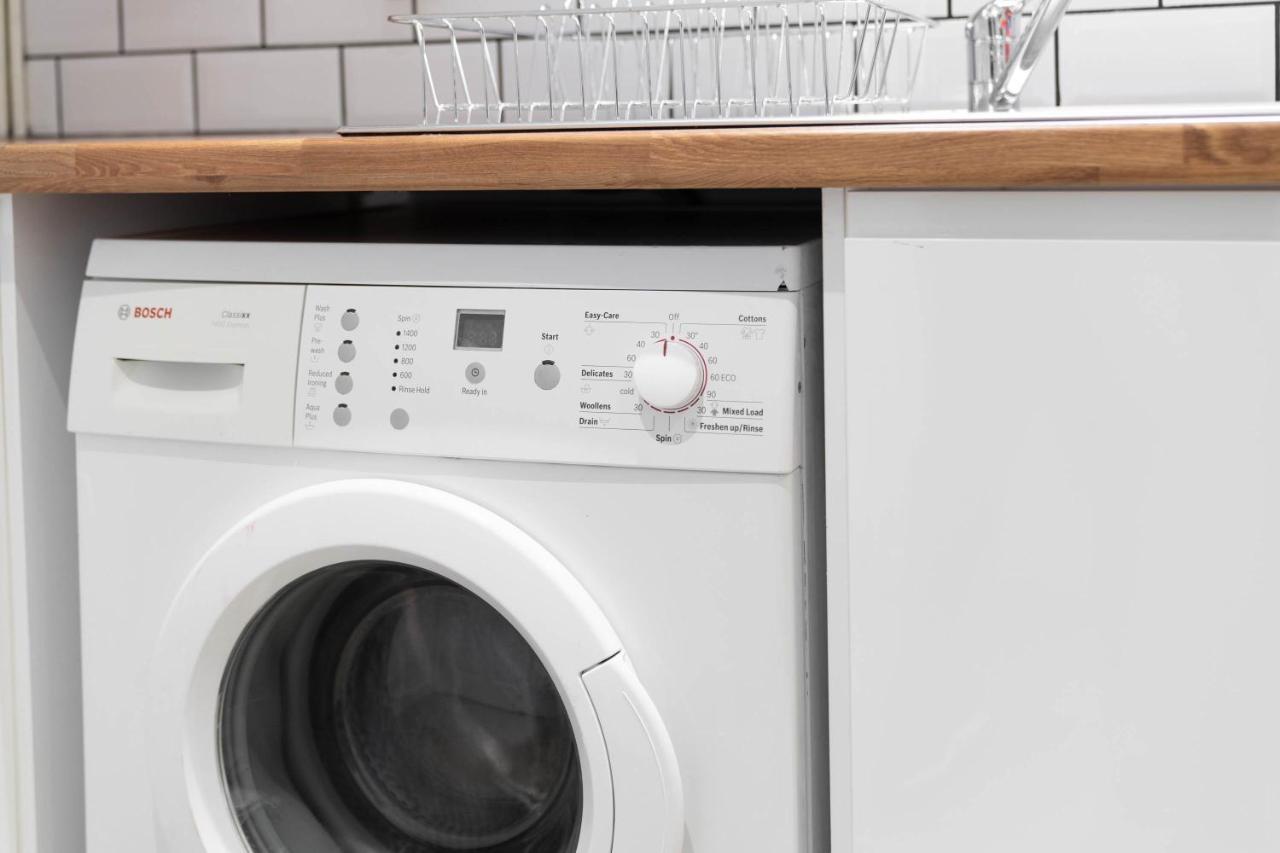 Two Bedroom Apartment - En Suites - Smart Tv'S - Wifi - Netflix - Bearwood Birmingham Eksteriør bilde