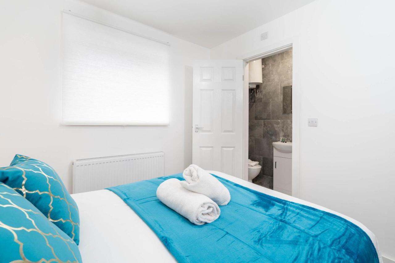 Two Bedroom Apartment - En Suites - Smart Tv'S - Wifi - Netflix - Bearwood Birmingham Eksteriør bilde
