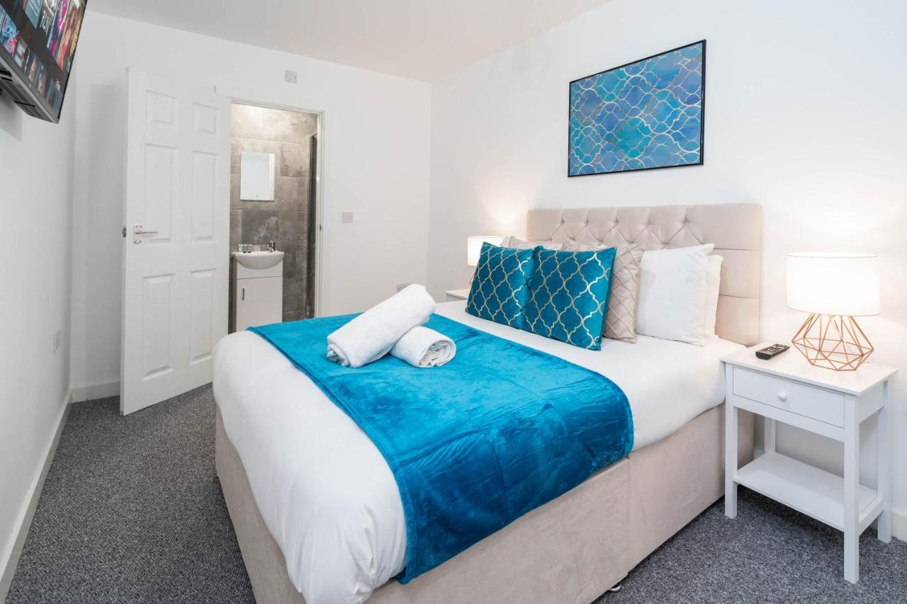 Two Bedroom Apartment - En Suites - Smart Tv'S - Wifi - Netflix - Bearwood Birmingham Eksteriør bilde
